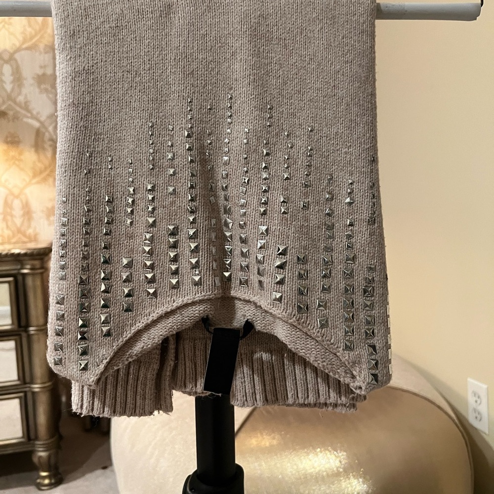 Oatmeal sweater